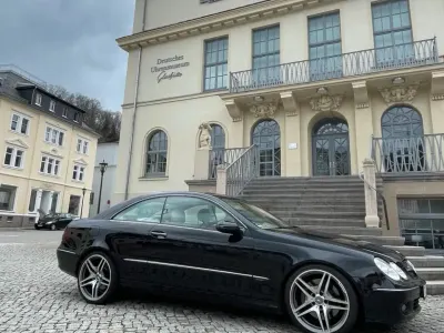 Gebraucht Mercedes CLK500 Elegance 386 PS (283 kW) 2008 Schwarz Coupé