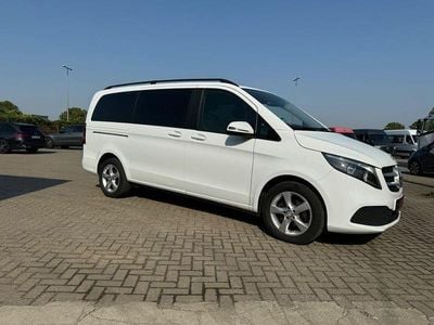 Mercedes V220