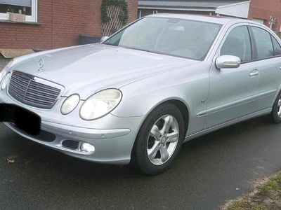 Silber Gebraucht 2005 Mercedes E280 Limousine | 5.450 € (Fairer Preis)