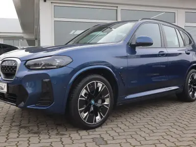 Gebraucht BMW iX3 M Sport 210 kW (286 PS) 2022 Phytonicblau SUV