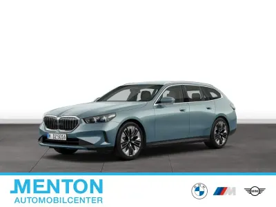Gebraucht BMW 520 190 PS (139 kW) 2025 Grün Kombi