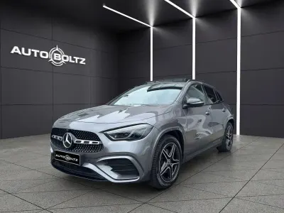 Gebraucht Mercedes GLA200 Premium 163 PS (119 kW) 2023 Grau SUV