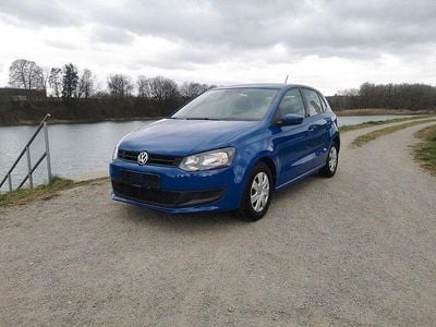 Second-hand VW Polo 60 CP (44 kW) 2010 Albastru Hatchback