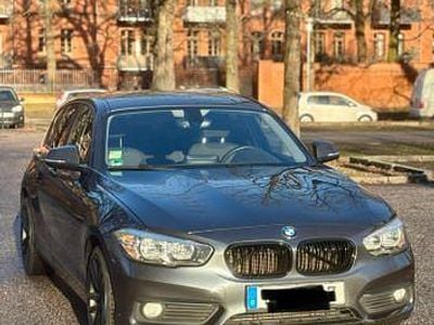 Gebraucht BMW 116 Advantage 116 PS (85 kW) 2017 Grau Kleinwagen