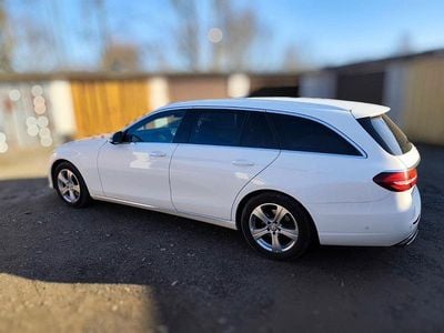 Gebraucht Mercedes E250 Avantgarde 211 PS (155 kW) 2017 Weiß Kombi