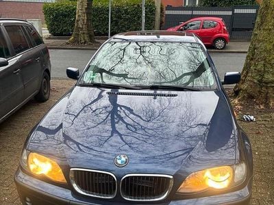 Usata BMW 318 143 CV (105 kW) 2003 Blu Berlina
