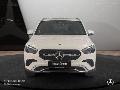 Mercedes GLA220