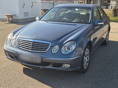 Usata Mercedes E320 Elegance 204 CV (150 kW) 2002 Blu Berlina
