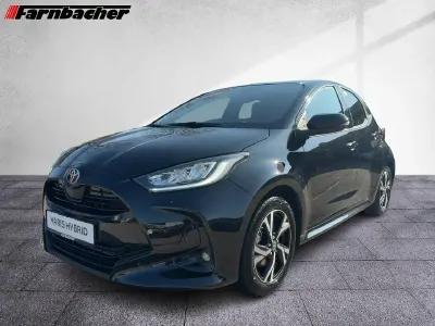 Neu Toyota Yaris Hybrid 116 PS (85 kW) 2025 Mysticschwarz mica Limousine