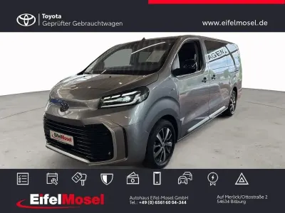 Gebraucht Toyota Proace Verso Club 177 PS (130 kW) 2024 Silver metallic Kombi