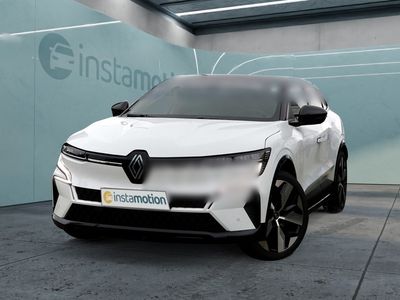 Weiß Gebraucht 2023 Renault Mégane Techno Limousine | 56.855 €