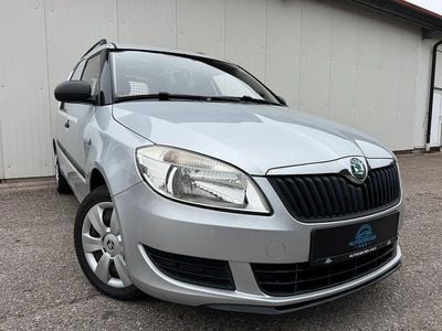 Silber Gebraucht 2012 Skoda Roomster Van / Kleinbus | 4.799 € (Fairer Preis)