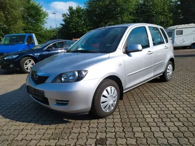 Gebraucht Mazda 2 Exclusive 80 PS (58 kW) 2005 Silber Kleinwagen