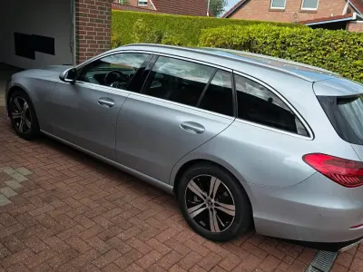 Gebraucht Mercedes 220 200 PS (147 kW) 2022 Silber Kombi