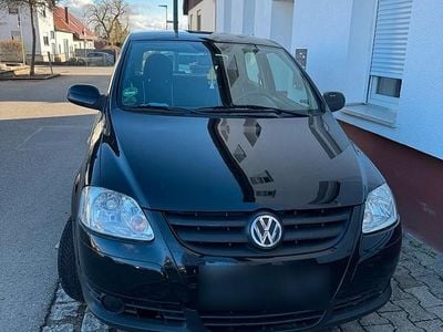 Gebraucht VW Fox 54 PS (39 kW) 2008 Schwarz Kleinwagen