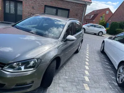 Gebraucht VW Golf VII Comfortline 110 PS (80 kW) 2015 Grau Kombi