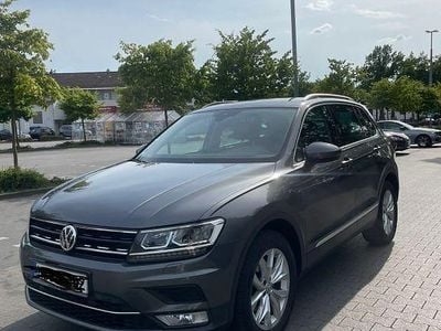 Silber Gebraucht 2016 VW Tiguan Highline SUV | 17.500 € (Guter Preis)