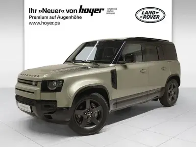 Gebraucht Land Rover Defender Black Edition 300 PS (220 kW) 2025 Pangea green SUV