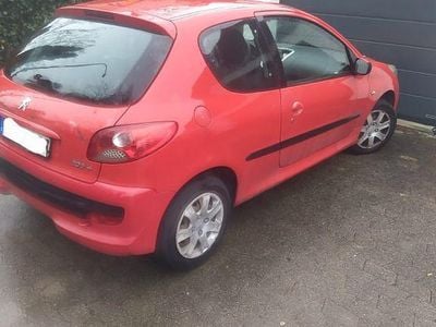 Gebraucht Peugeot 206 73 PS (53 kW) 2009 Rot Limousine