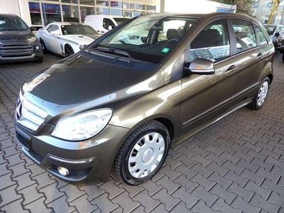 Usata Mercedes B180 116 CV (85 kW) 2011 Marrone Monovolume