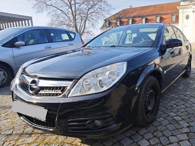 Schwarz Gebraucht 2006 Opel Vectra Limousine | 2.900 € (Fairer Preis)