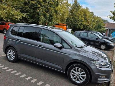 Gebraucht VW Touran 150 PS (110 kW) 2016 Grau Van / Kleinbus