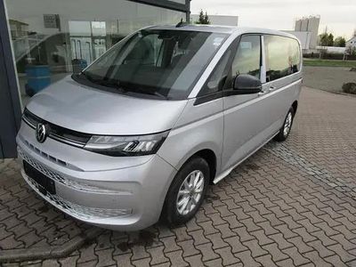 Gebraucht VW Multivan Life 150 PS (110 kW) 2024 Silber Van / Kleinbus