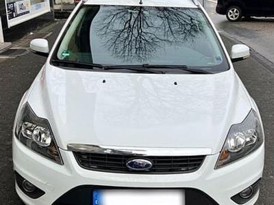 Gebraucht Ford Focus 125 PS (91 kW) 2009 Weiß Kombi