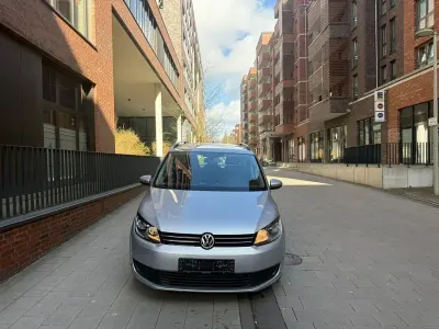 Gebraucht VW Touran 105 PS (77 kW) 2013 Silber Van / Kleinbus