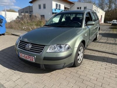 Gebraucht VW Passat Comfortline 131 PS (96 kW) 2002 Grün Kombi