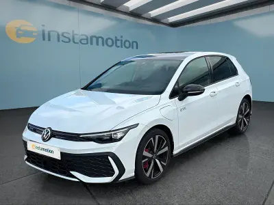 Gebraucht VW Golf VIII GTE 272 PS (200 kW) 2025 Weiß Kleinwagen
