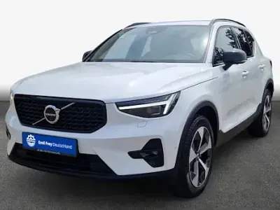 Gebraucht Volvo XC40 Plus 163 PS (119 kW) 2025 Weiß SUV