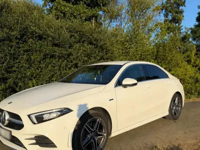 Gebraucht Mercedes A250 218 PS (160 kW) 2020 Weiß Limousine