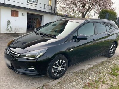 gebraucht Opel Astra Sports Tourer K - Schwarz - Erstzulassung 2019