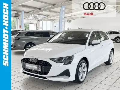 Używany Audi A3 Advanced 150 KM (110 kW) 2025 Biały Sedan/Limuzyna