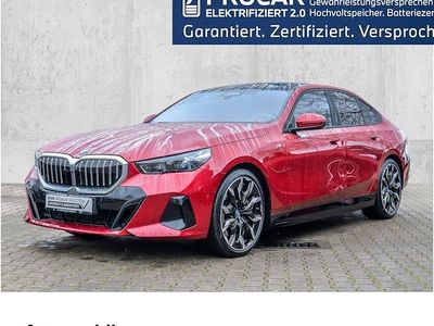 Gebraucht BMW 550e Comfort Edition 489 PS (359 kW) 2025 Rot Limousine
