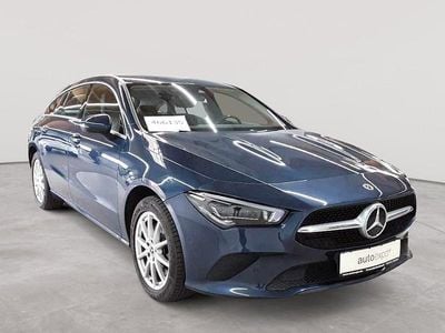 Gebraucht Mercedes CLA250e Shooting Brake 160 PS (117 kW) 2021 Denimblau metallic Kombi