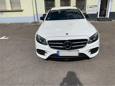 Weiß Gebraucht 2020 Mercedes E300 AMG Kombi | 29.999 € (Fairer Preis)