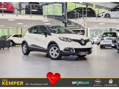 Gebraucht Renault Captur Luxe 90 PS (66 kW) 2014 Ivory beige SUV