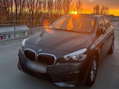 Gebraucht BMW 216 Active Tourer Advantage 116 PS (85 kW) 2018 Grau Van / Kleinbus