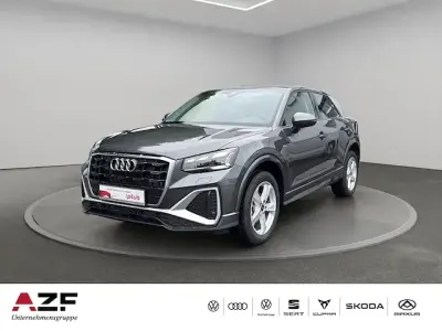 Gebraucht Audi Q2 S-Line 150 PS (110 kW) 2026 Daytonagrau perleffekt SUV