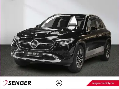 Używany Mercedes GLC200 Advanced 204 KM (150 kW) 2023 Czarny SUV