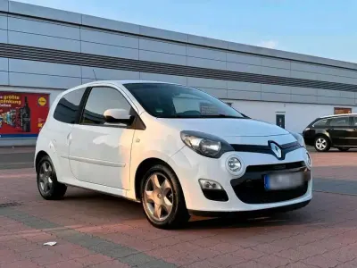 Używany Renault Twingo 75 KM (55 kW) 2013 Biały Hatchback