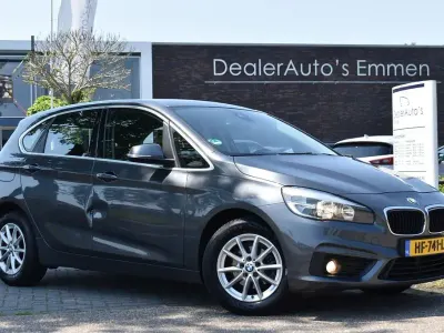 Gebraucht BMW 214 Active Tourer 95 PS (69 kW) 2015 Grau Van / Kleinbus