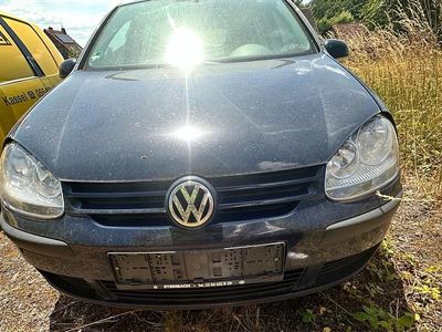Gebraucht VW Golf V 75 PS (55 kW) 2004 Blau Kleinwagen
