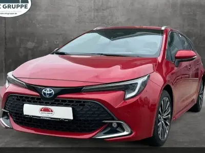 Gebraucht Toyota Corolla Business Edition 196 PS (144 kW) 2025 Rot Kombi