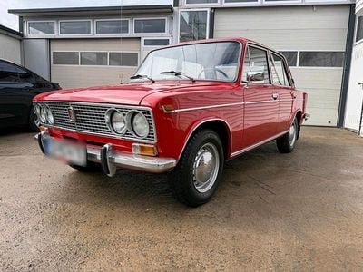 Gebraucht Lada 2103 75 PS (55 kW) 1981 Rot Limousine