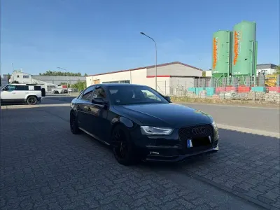 Gebraucht Audi A4 Attraction 170 PS (125 kW) 2013 Schwarz Limousine