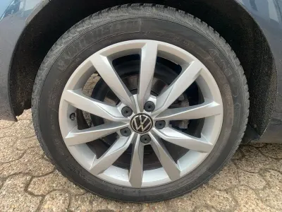 Gebraucht VW Golf VI 105 PS (77 kW) 2011 Blau Kleinwagen