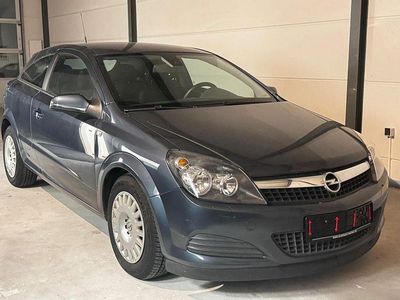 Opel Astra GTC